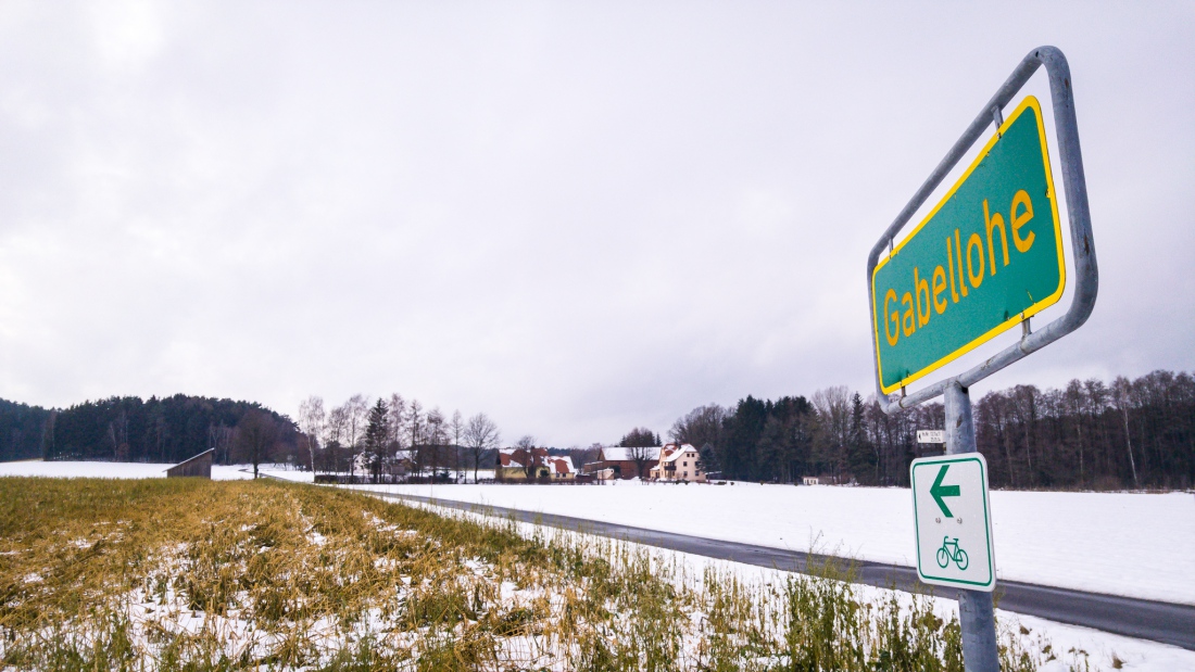 Foto: Martin Zehrer - Wandern von Kemnath nach Immenreuth: <br />
<br />
Hier gehts in die Gabllouw... 