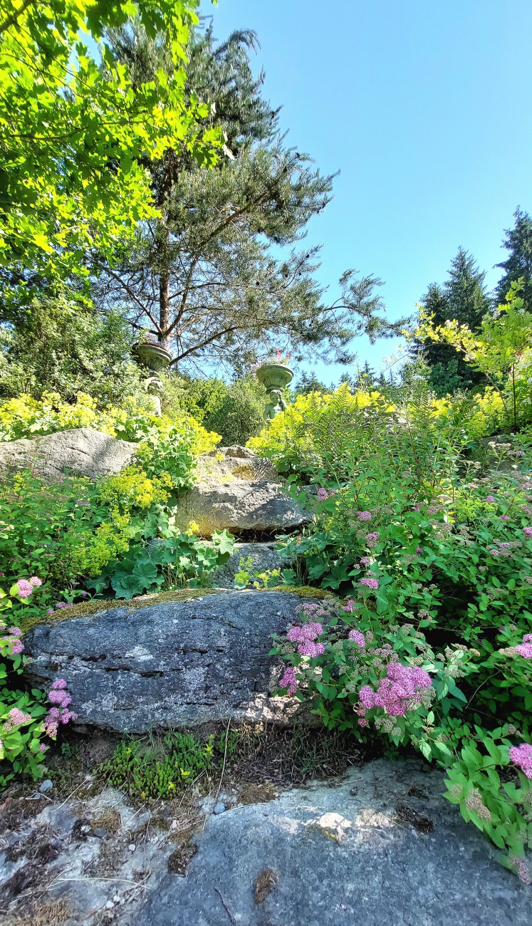 Foto: Martin Zehrer - Der Blick ins Paradies...<br />
<br />
Tag der offenen Gartentür in Neusorg...<br />
<br />
Auf Entdeckungsreise im wunderschönen Garten-Paradies der Familie Gerhardinger-Dauber... 