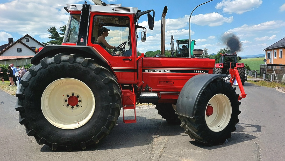 Foto: Martin Zehrer - Ein INTERNATIONAL 1255 Xl, gesehen auf der Oldtimer-Rundfahrt in Feilersdorf.  