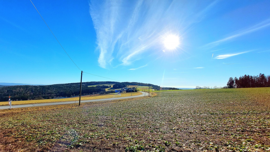 Foto: Martin Zehrer - Unterwegs am Armesberg...<br />
Was für ein sonniger Tag...<br />
Es war zwar laut Thermometer nur 3 Grad warm, aber die Sonne sorgte auf der Haut für ein wohliges Gefühl.<br />
Am Nach 