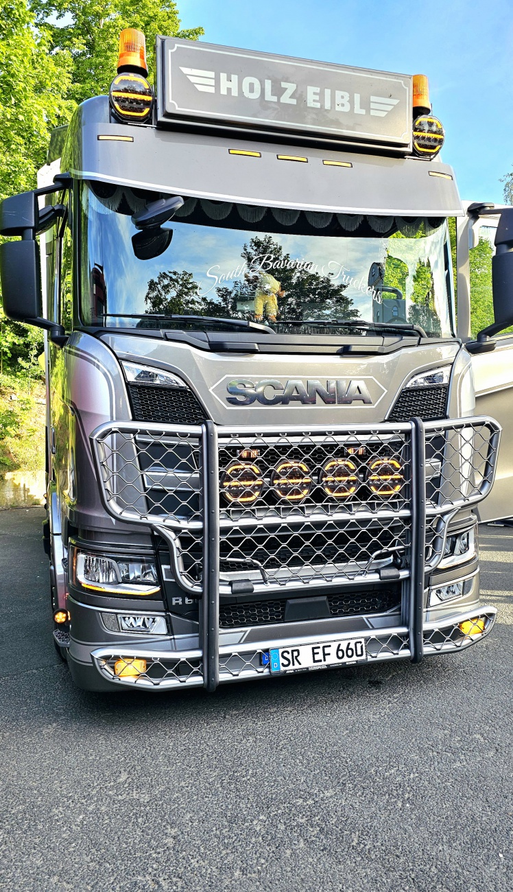 45-jähriges Jubiläum des legendären Trucker & Country Festivals in Geiselwind

Scania