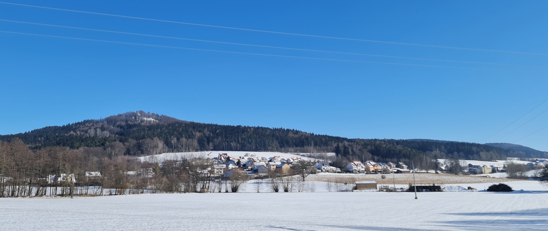 Foto: Jennifer Müller - Valentinstag 2021... Schöner könnte das Wetter nicht sein! Unterwegs zwischen Kulmain und Altensteinreuth... Sonne, ca. -3 Grad und nahezu windstill... Ein Traum!<br />
Altens 