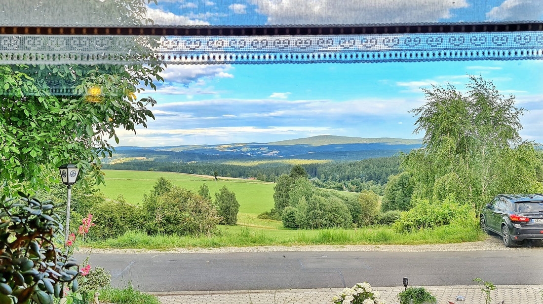 Foto: Jennifer Müller - Dem Namen alle Ehre machen...<br />
Gasthof zur schönen Aussicht in Ölbrunn. Herrlich! 