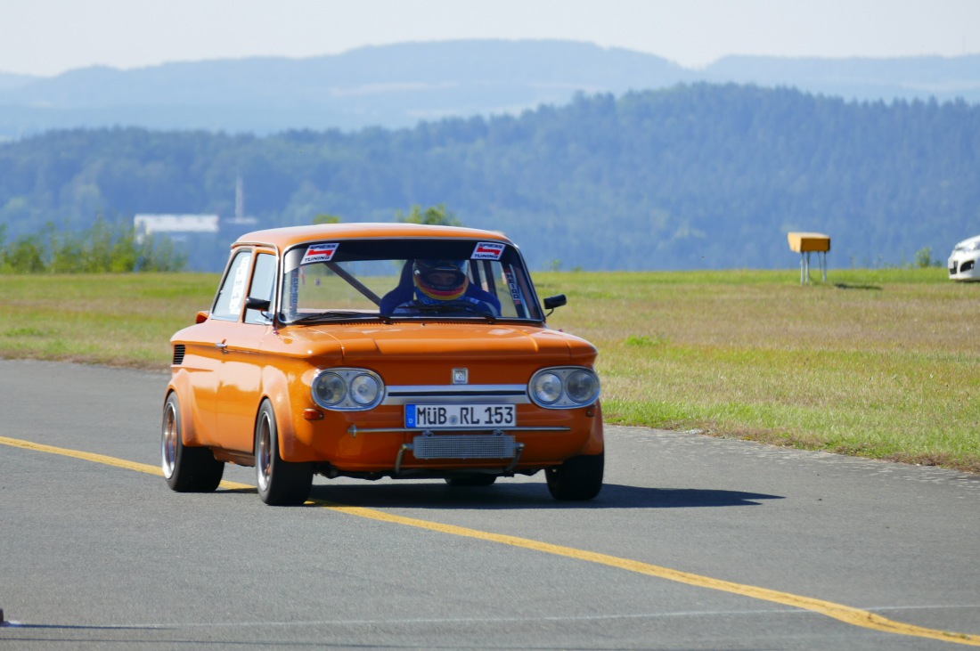 Foto: Martin Zehrer - NSU Prinz...<br />
<br />
Flugplatz-Slalom des MSC-Sophiental. Bestes Wetter, top Teilnehmer, fairer Motorsport Nähe Bindlach! 