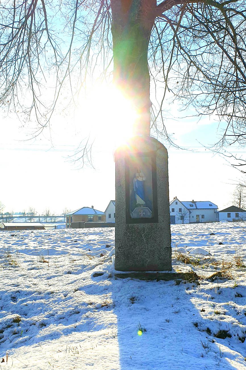 Foto: Martin Zehrer - Ein Marterl bei Kirchenpingarten. 31. Dezember 2020 