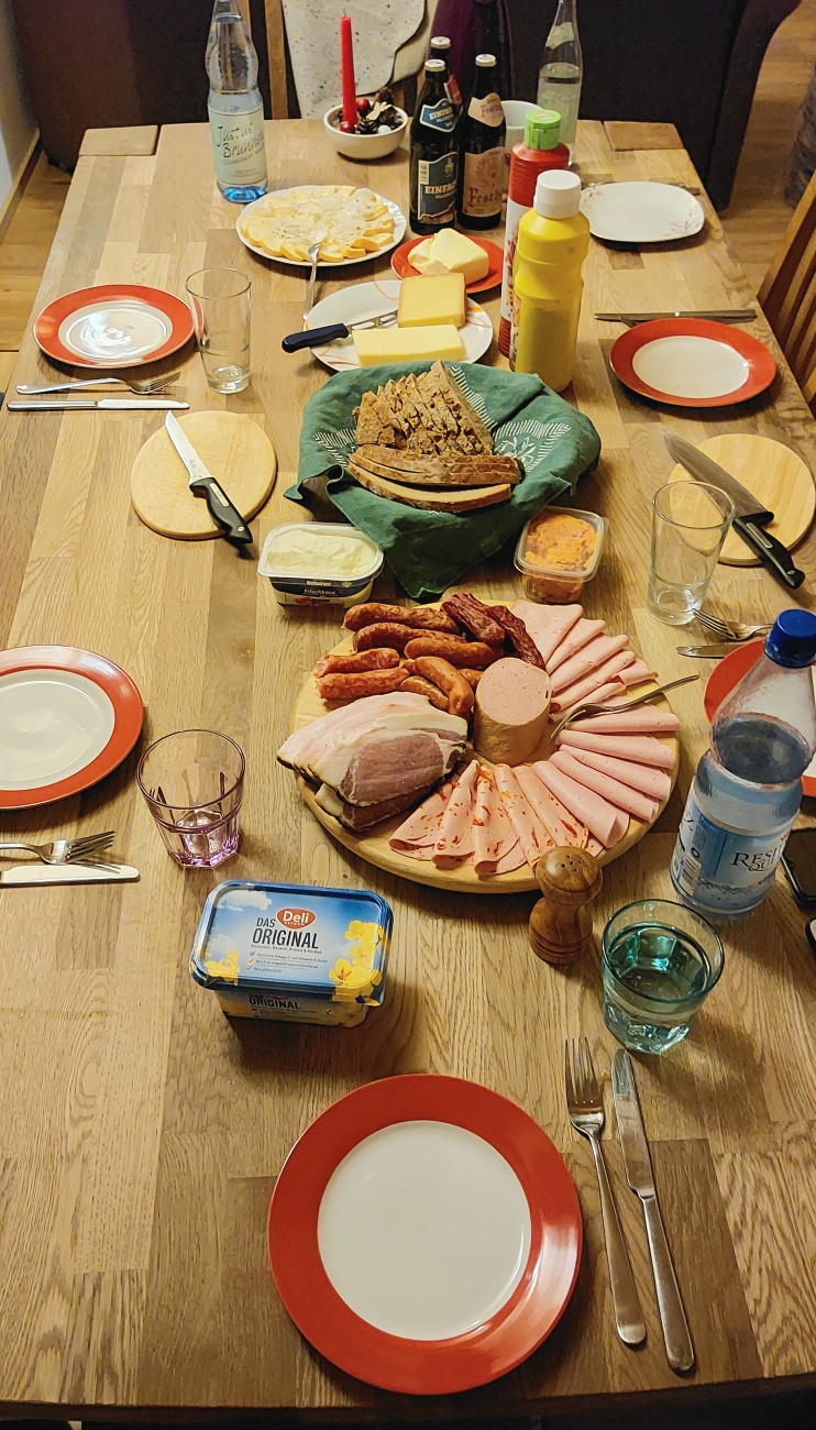 Foto: Martin Zehrer - Zünftige Brotzeit: Zu Besuch bei den Besten... danke dafür!!! :-) 