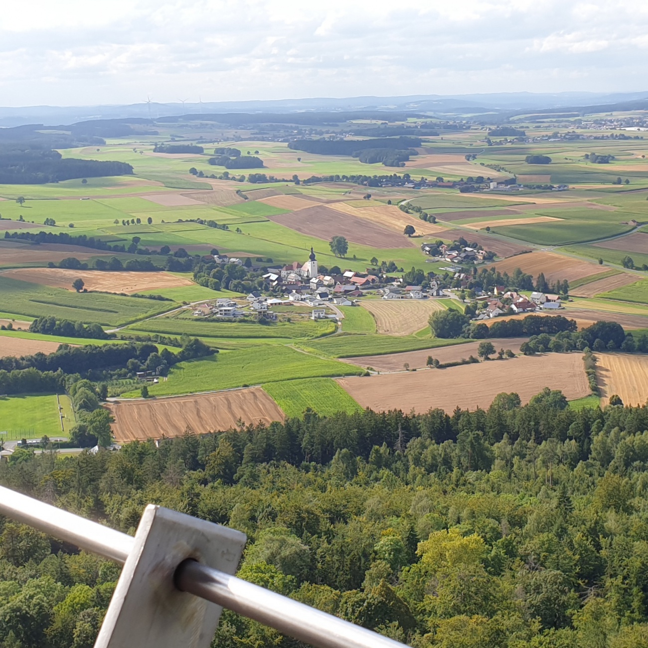 Foto: Martin Zehrer - Aussicht auf dem Rauhen Kulm:<br />
Mockersdorf 