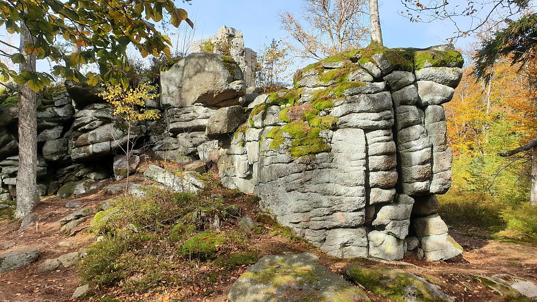 Foto: Martin Zehrer - Felsen und Steine im Steinwald. Ein Paradies für jeden Wanderer.  