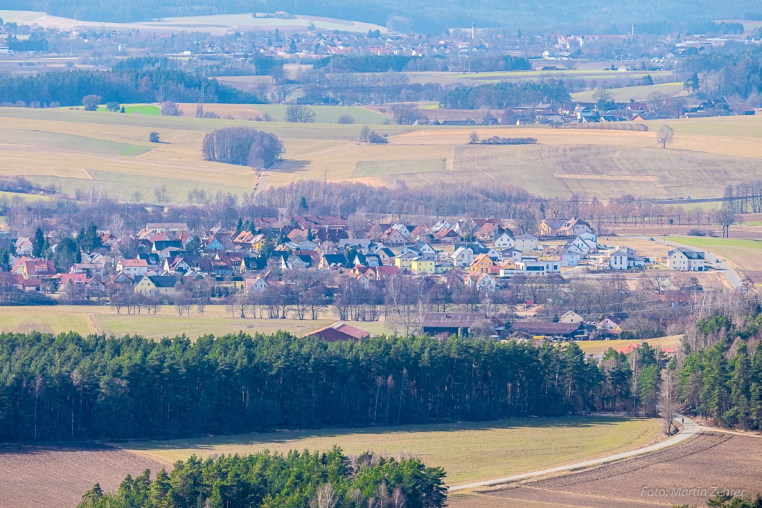 Foto: Martin Zehrer - Wohngebiet von Kemnath, welches sich in Richtung Eisersdorf ausbreitet... 