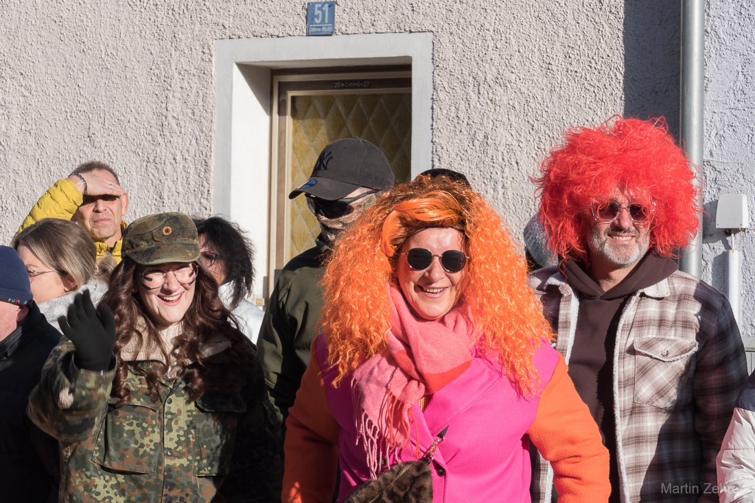 Faschingszug durch Waldeck 2026 - WCV Helau!!!

Am 15. Februar 2026 war es wieder soweit. Tausende Besucher jubelten den Narren zu, das Wetter wurde wie bestellt, wunderschön. Die Sonne strahlte und alle Menschen waren voller Faschings-Laune. WCV Helau!!!!
