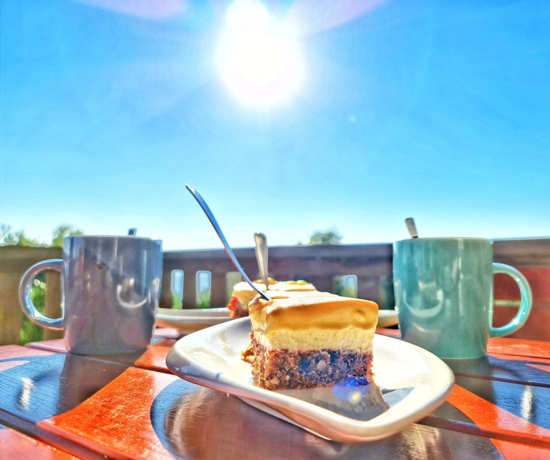 Foto: Jennifer Müller - Heut früh schien beim Aufwachen die Sonne so schön durchs Fenster, da konnten wir nicht anders... wir mussten einfach raus.<br />
Ab nach Godas und hoch zum Armesberg... 