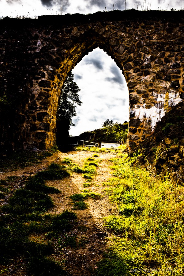 Foto: Martin Zehrer - Auf dem Schloßberg bei Waldeck in der Oberpfalz. Eine himmlische Aussicht in eine bezaubernde Landschaft. Wer hier noch nicht war, hat nur die halbe Oberpfalz gesehen. Un 