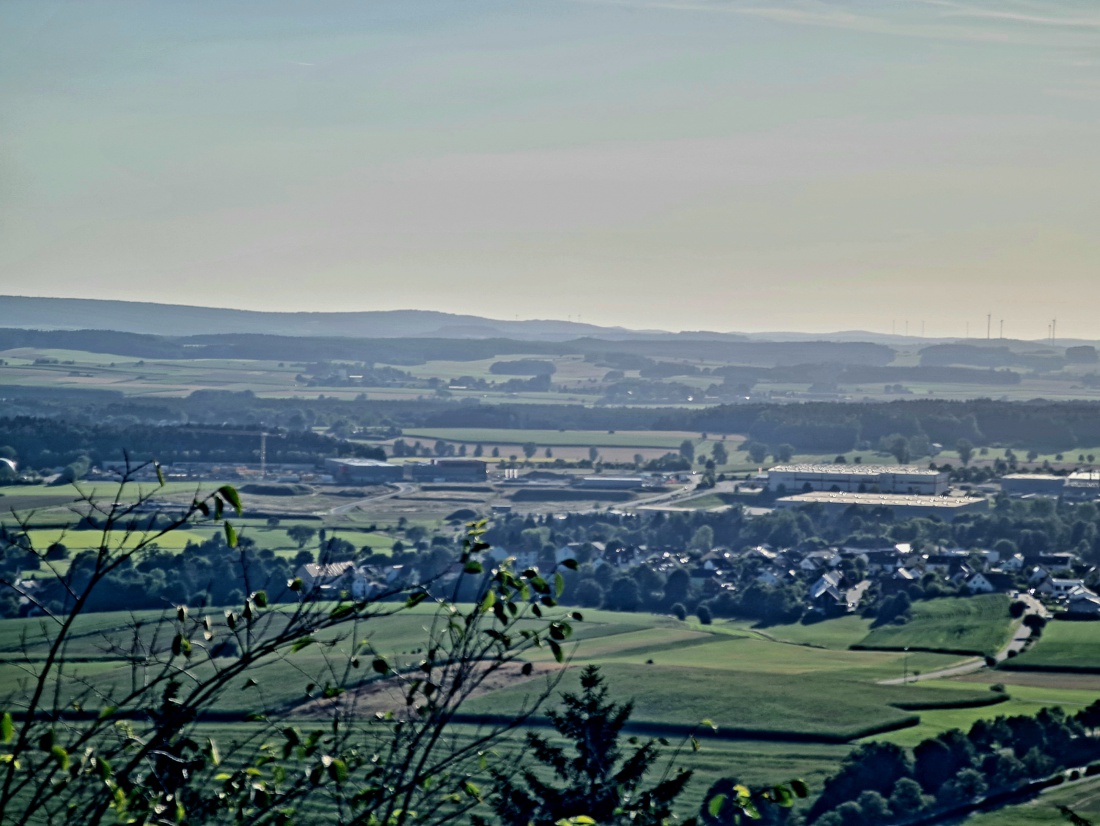Foto: Maria - Auf dem Weg zum Anzenstein und der herrliche Blick über das wunderschöne kemnather Land 