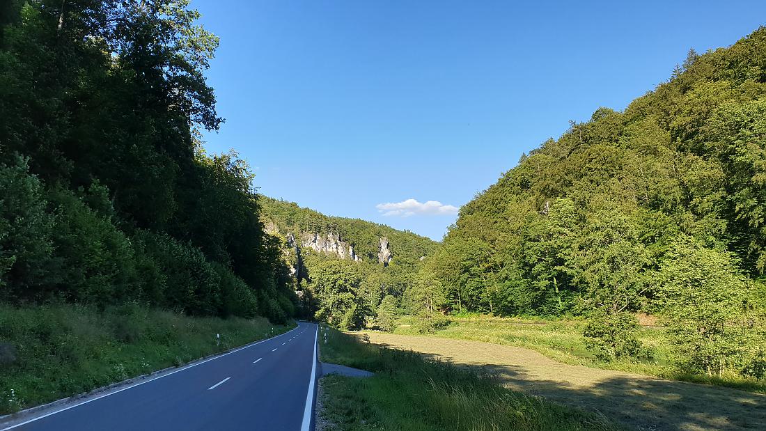 Foto: Martin Zehrer - Motorrad-Tour: Die Fränkische Schweiz in Franken... Hammer-Schlucht! :-) 
