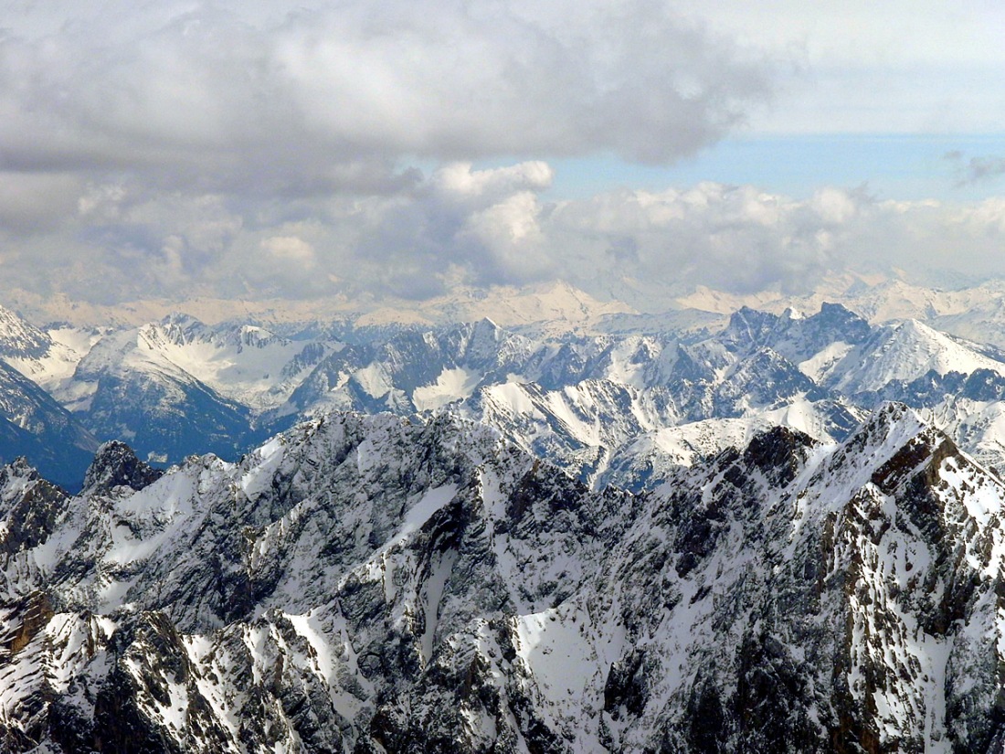 Foto: Martin Zehrer - 31.03.2011 - Top Fernblick, unterwegs auf der Zugspitze 