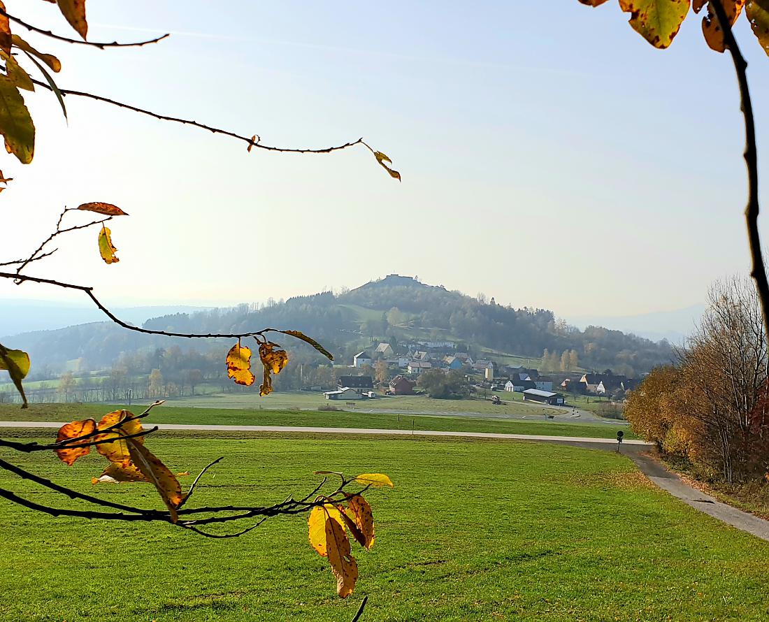 Foto: Martin Zehrer - Der Schlossberg bei Waldeck am 8. November 2020. Das Wetter war überraschend schön.<br />
 