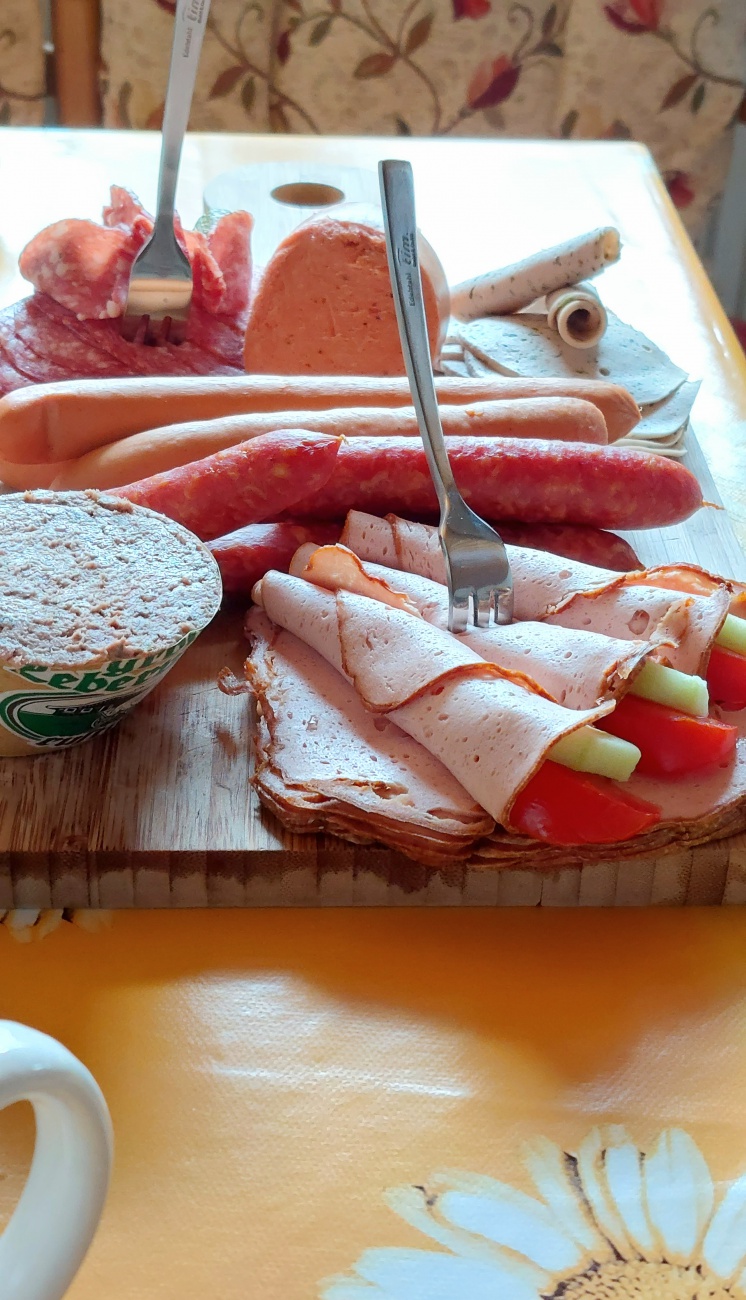 Foto: Martin Zehrer - Brotzeit-Wurstplatten-Traum ;-) 