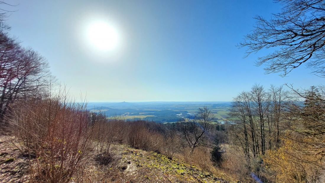 Unglaubliche Aussicht von der Rückseite des Armesbergs...

Frühlingstag, 27. Februar 2026