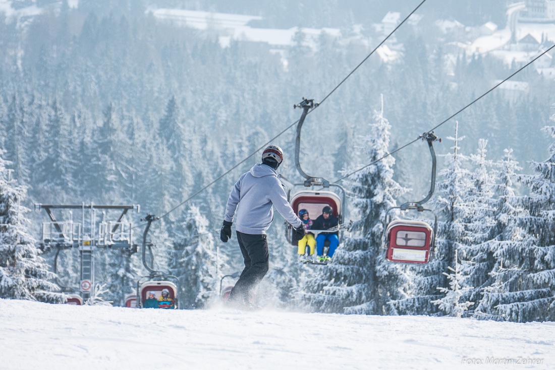 Foto: Martin Zehrer - Winter-Traum auf dem Ochsenkopf:<br />
Raufgondeln und runterboarden... 6. Februar 2018 