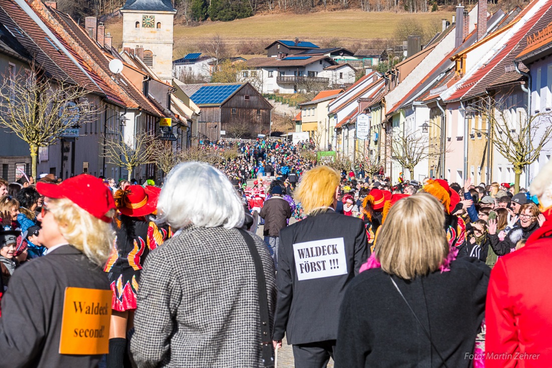 Foto: Martin Zehrer - Fasching in Waldeck 2017... viele Narren, lustiges Volk und Hammer-Wetter :-) 