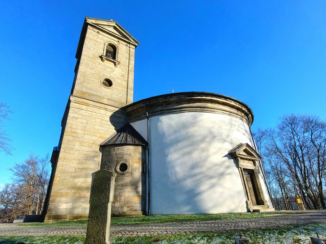 Foto: Martin Zehrer - Die Wallfahrtskirche auf dem Armesberg droben... 