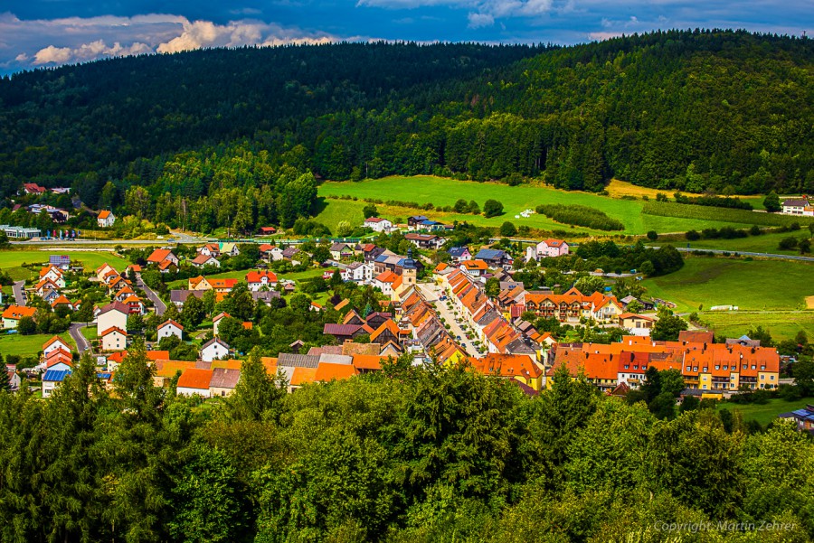 Foto: Martin Zehrer - Auf dem Schloßberg bei Waldeck in der Oberpfalz. Eine himmlische Aussicht in eine bezaubernde Landschaft. <br />
Wer hier noch nicht war, hat nur die halbe Oberpfalz gesehen.  