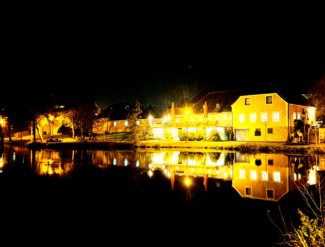 Foto: Martin Zehrer - Die Fantasie bei Nacht... 