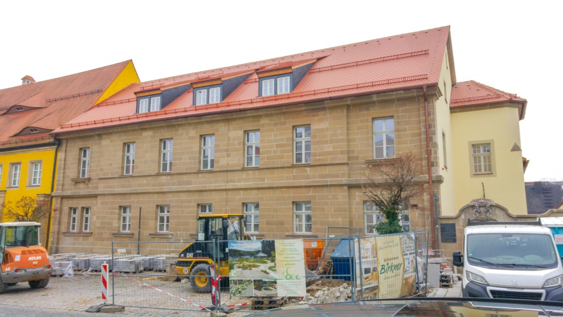 Foto: Martin Zehrer - Das kemnather Rathaus fast fertig... 29. November 2019 
