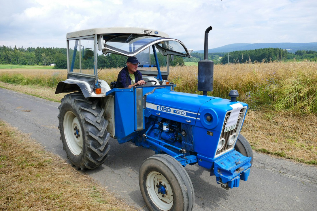 Foto: Martin Zehrer - Traktortreffen 2016 in Oberwappenöst<br />
Trotz Regen am Vormittag kamen an diesem Sonntag ca. 120 Oldtimer-Bulldogs und unzählige Besucher. Zum Mittag hin klarte das Wetter  