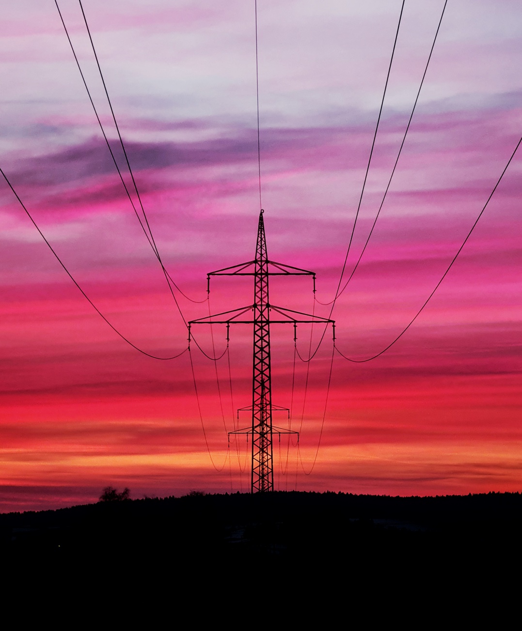 Foto: Jennifer Müller - Heute war wieder einmal ein Traum-Tag. Vormittag spazierten wir in der schon angenehm warmen Frühlingssonne rund um Immenreuth. Am Abend durften wir dann ein Abendrot bes 