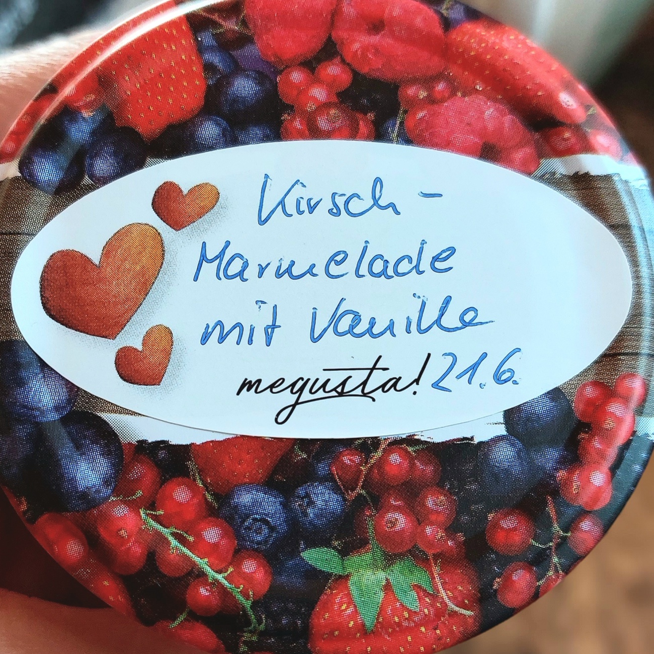 Foto: Martin Zehrer - Selbst eingekochte Kirsch-Marmelade... unglaublich guter Geschmack!!!!! 