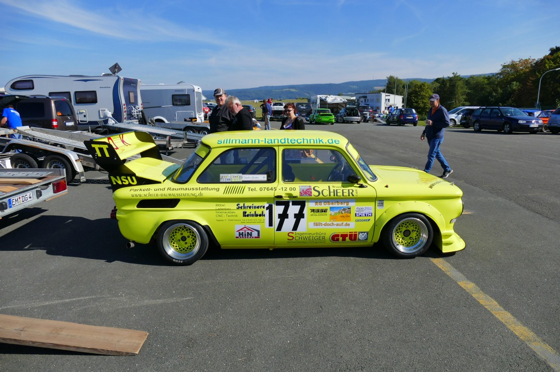 Foto: Martin Zehrer - NSU-Prinz - Das Flügelmonster von der Seite...<br />
<br />
Flugplatz-Slalom des MSC-Sophiental. Bestes Wetter, top Teilnehmer, fairer Motorsport Nähe Bindlach! 
