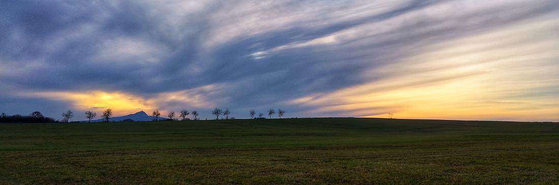 Foto: Jenny Müller - Eindrucksvolle Licht-Stimmung rund um den Rauhen Kulm... Eingefangen am 08.12.2020 bei Kemnath 