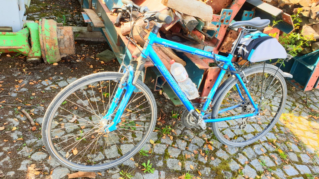 Foto: Martin Zehrer - Alt, aber gehört nicht zum alten Eisen.<br />
Nachdem bei meinem ziemlich neuen E-bike die Elektronik komplett bis zum Totalausfall spinnt, hab ich mein altes Radl wieder aus  