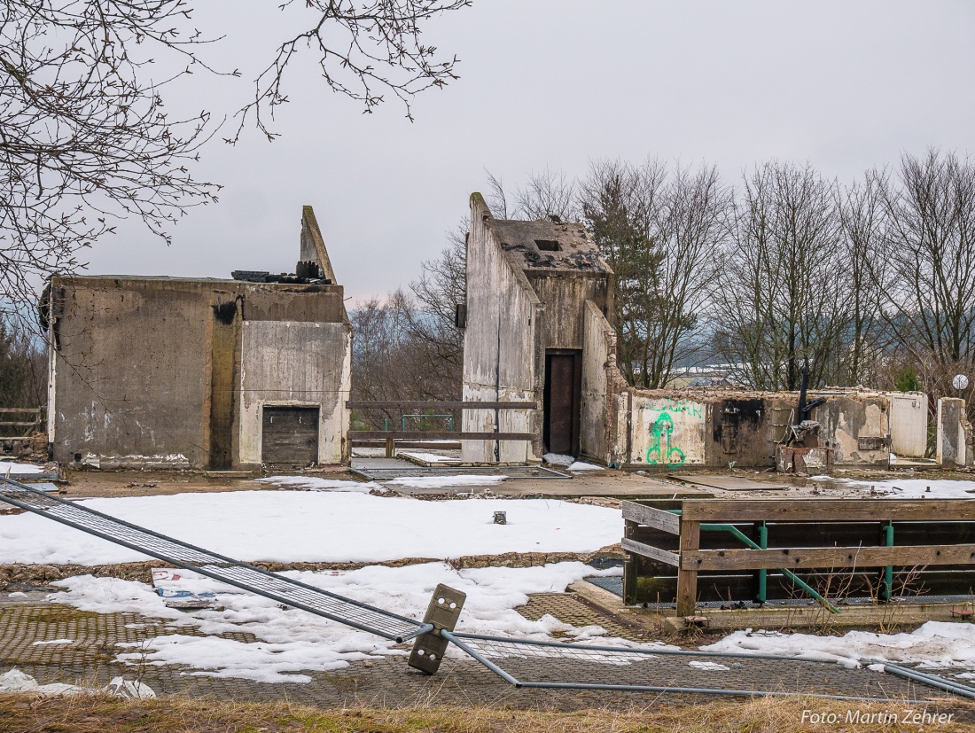 Foto: Martin Zehrer - Die Therme in Fichtelberg ist noch immer eine Ruine. 9. Januar 2018 