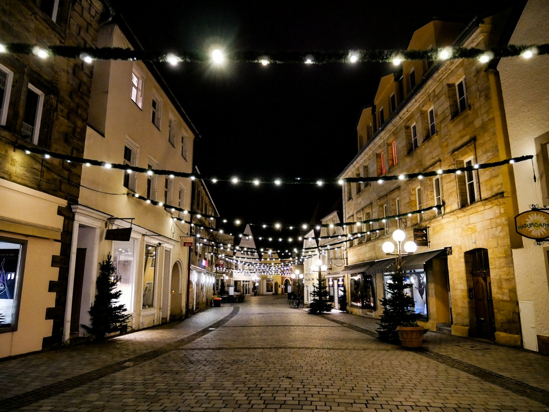 Foto: Martin Zehrer - 7. Januar 2018 in Bayreuth... noch hängt die Weihnachtsbeleuchtung  