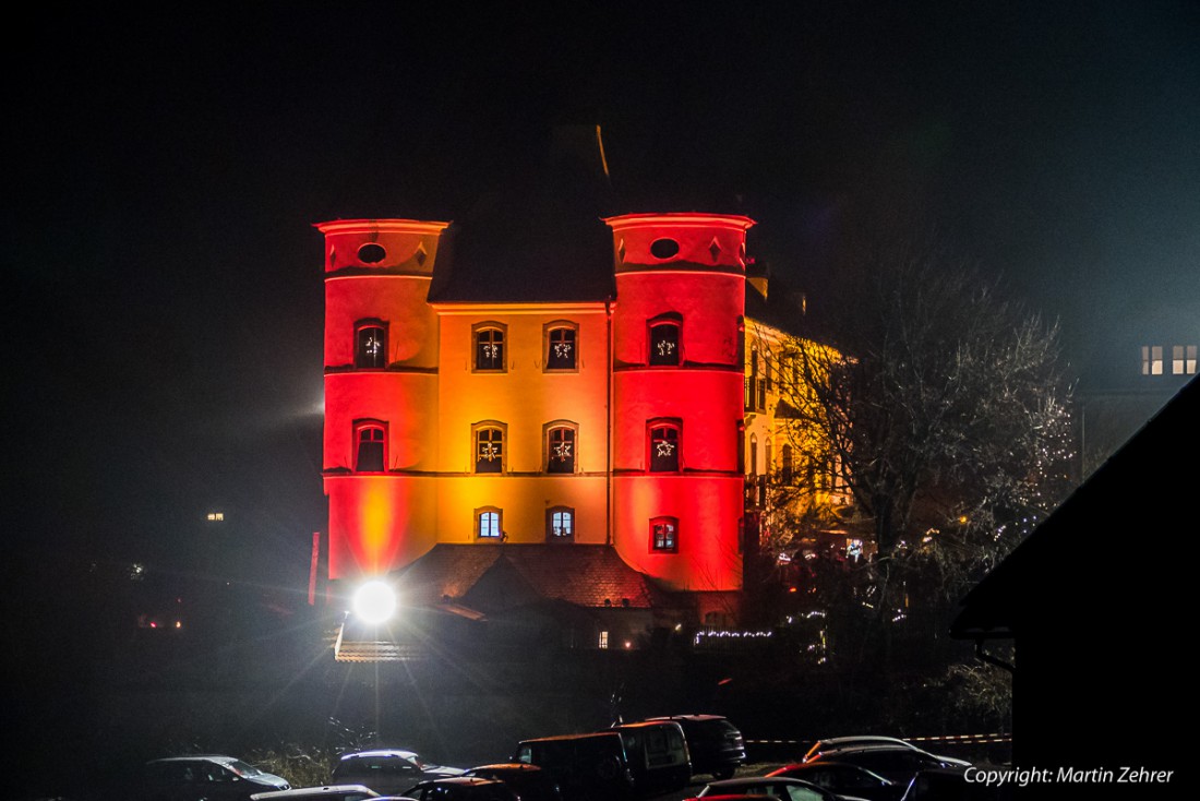 Foto: Martin Zehrer - Was für ein Anblick... Das Wildenreuther Schloss lädt zum Weihnachtsmarkt 2015 