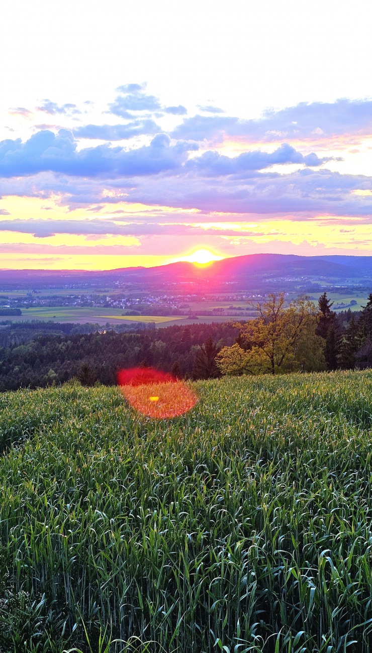 Einmaliger Sonnenuntergang am 18. Mai 2026, droben in Godas...