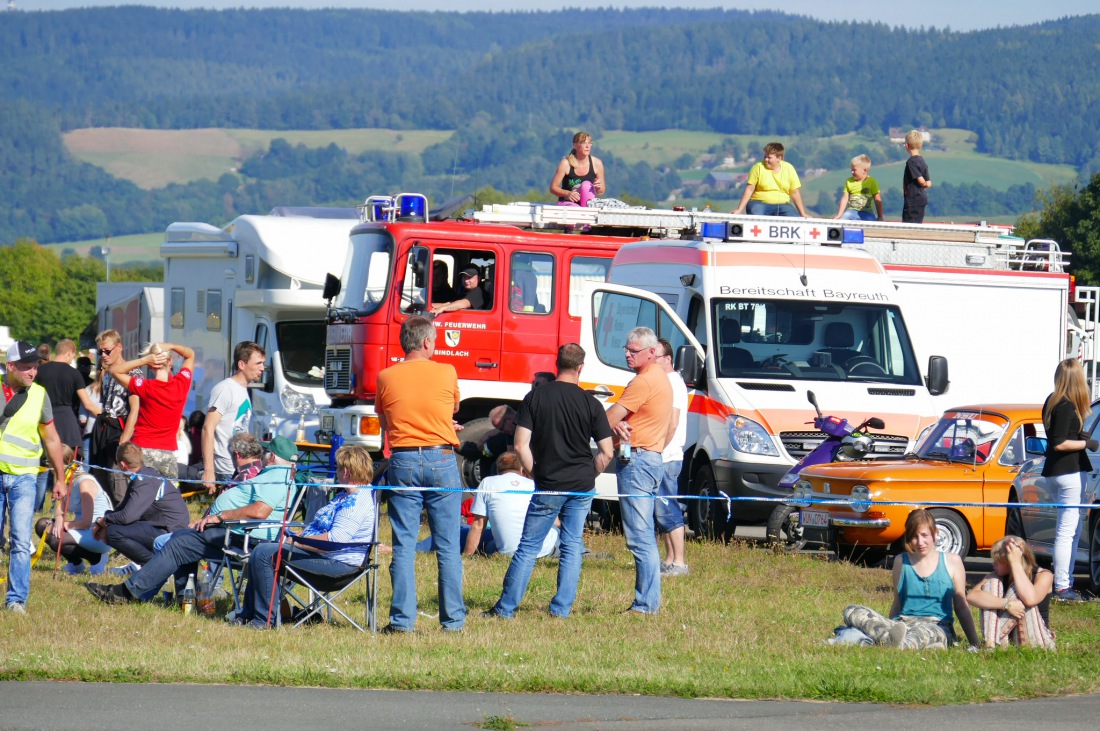 Foto: Martin Zehrer - Oben... Da gibts die beste Aussicht ;-)<br />
<br />
Flugplatz-Slalom des MSC-Sophiental. Bestes Wetter, top Teilnehmer, fairer Motorsport Nähe Bindlach! 