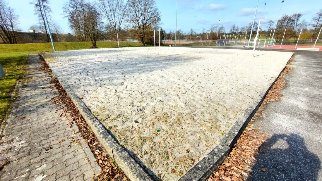 Foto: Martin Zehrer - Das Volleyballfeld wartet schon einladend... 