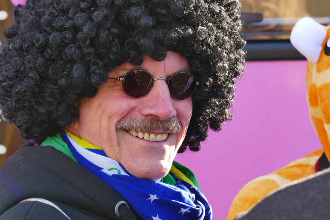 Foto: Martin Zehrer - Hey Jimi Hendrix ;-)<br />
<br />
44. Faschingszug durch Waldeck am 7. Februar 2016!<br />
<br />
Tanzen, lachen und Gaudi machen ;-)<br />
<br />
Viele Gaudiwagen und unzählige Besucher trafen in Wal 