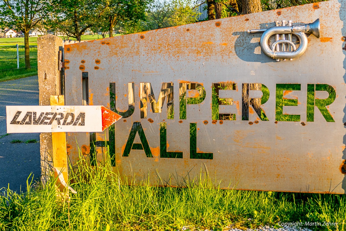 Foto: Martin Zehrer - Laverda-Treffen in der Lumperer-Hall in Trabitz. Ca. 60 Motorräder der italienischen Marke Laverda trafen sich am Wochenende vom 6. bis zum 8. Mai zum gemütlichen Beisamm 