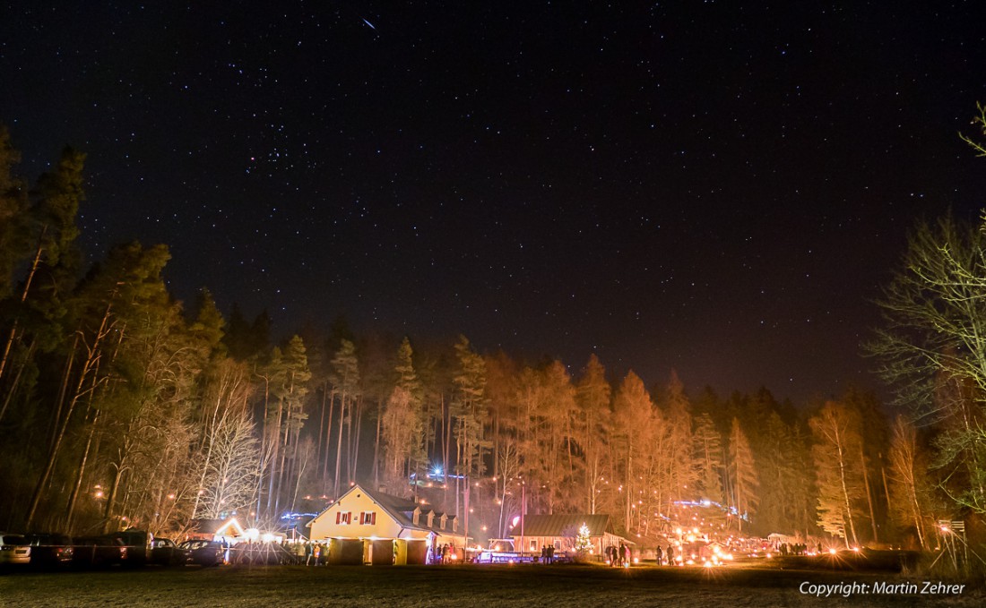 Foto: Martin Zehrer - Was für eine wunderschöne, rauhe Rauhnacht an der Glasschleif bei Arnoldsreuth. <br />
Viele zogen mit Fackeln von Pullenreuth, durch den Steinwald, hoch zur Glasschleif. Das  